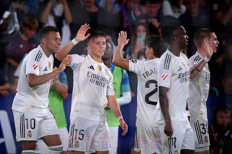 22西甲：皇马一骑绝尘 本泽霸王龙无人能敌